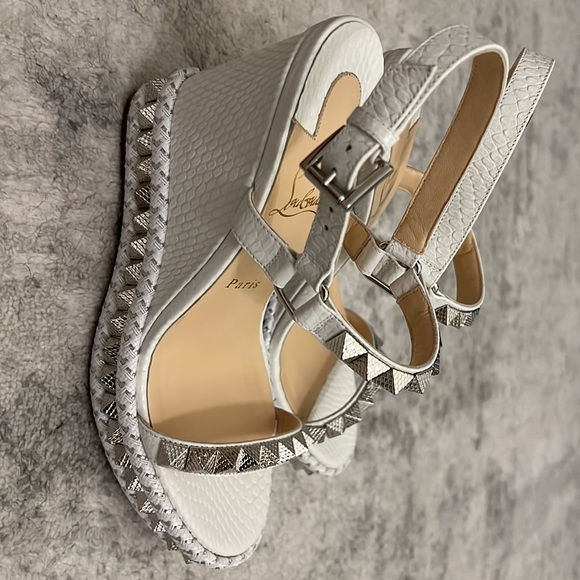 Christian Louboutin Pyraclou 110 calf Jurassic white sandals - Picture 3 of 7